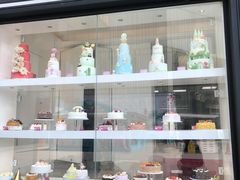 面包甜点陈列柜-味多美(江桥万达店)