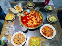 红汤锅底-老船夫石锅苗苗鱼·老字号(三道堰总店)