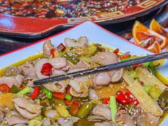 -烧哥美蛙肥肠鱼火锅·十五年社区店
