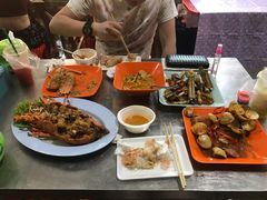-拉威海鲜市场