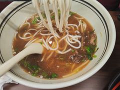 -小马牛肉面·牛骨熬制(南京博物院店)