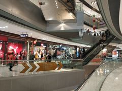-东荟城名店仓