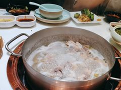 -洪氏嗨捞·猪肚鸡火锅(阳光天地店)