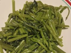-川流不息·地道川菜·小龙虾(新松江路店)