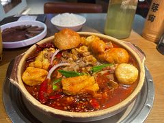 -蔡婶牛腩牛杂煲(长安万科店)