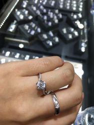 -威德钻石-克拉钻大本营(南京东路店)