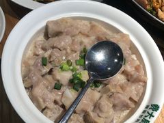 香芋蒸排骨-费大厨辣椒炒肉(万家丽一店)