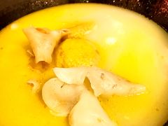 -鲜入围煮花胶鸡海鲜火锅