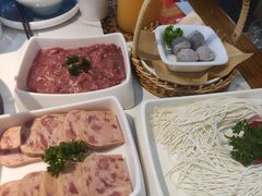 -潮汕酱记鲜牛肉火锅(欧尚店)