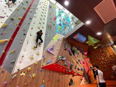 -魔岩攀登(南京东路店)