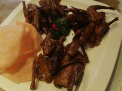 脆皮乳鸽-味悦·老字号·赣州菜(厚德总店)