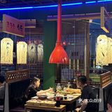 卧卧卧…吃个烤肉竟然烧起来了