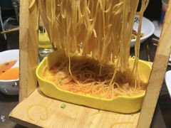 -东口码头·烧鸽子·鱼头泡饼·地方菜(金鹰悦城店)