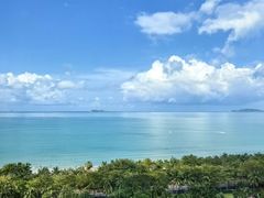 -三亚湾海居铂尔曼度假酒店