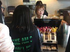 -星巴克臻选(嘉兴海宁银泰城店)