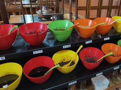 -果松木炭酸菜铜火锅·外婆参鸡汤