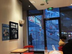-肯德基(彩云城店)