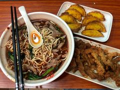 妈妈蛋饺-爆炸头阿姨小四川正宗川味小吃(无任何分店)