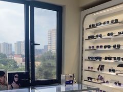 -潘多拉眼镜·蔡司依视路明月(潘家园店)