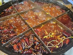 -白乐天毛肚火锅馆(南滨路店)