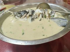 -雪湖煜辰鱼头老店(雪野湖店)