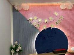 -PE SALON 