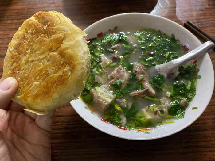 打分    /人 「全羊汤」在天津最喜欢喝他家的羊汤,打包带回家自己备