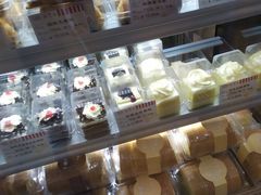 -红宝石·鲜奶小方·海派西点房(南翔店)