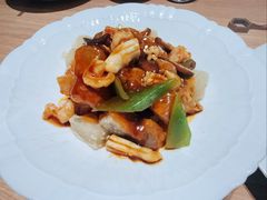 大连招牌菜三鲜焖子-连鹭海鲜·海肠捞饭·海胆饭(星海店)