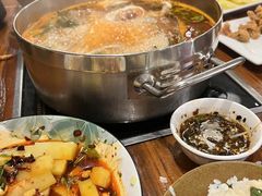 -苗家大院酸汤鱼(贵阳北站店)