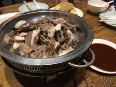 -蒙亨·手把肉·蒙古包文化主题餐厅(天恒广场店)