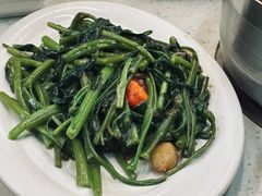 -肥仔文澳门猪骨煲(南京西路店)