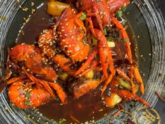 -肥肥虾庄·金牌油焖大虾(汉口城市广场店)