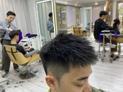 点击看大图 -辛格·潮沙龙