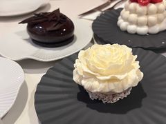 -潮一不贰·法式甜品·生日蛋糕·西式简餐(外滩店)