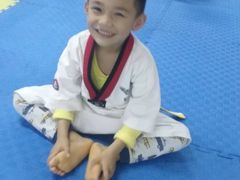 -嗨动跆拳道体能馆(菜百店)