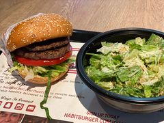 -The Habit Burger Grill 哈比特汉堡(复兴soho店)