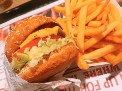 -The Habit Burger Grill 哈比特汉堡(复兴soho店)