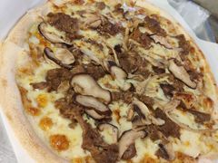 烤牛肉披萨-I HOLIC艾豪丽披萨(KKone店)