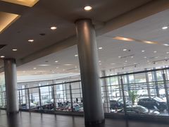 -天津波士信达奔驰4S店(卫津南路店)