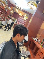 -尼特斯男士发型馆