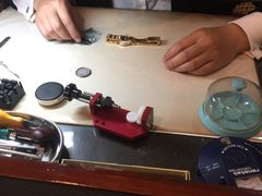 -亨得利钟表商店