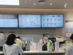 -奈雪的茶(鄞州万达店)