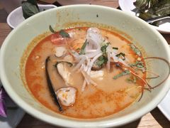 酸辣海鲜汤河粉-米纸越南小馆(金鹰世界店)