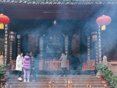-峨眉山报国寺