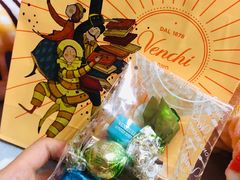 -VENCHI 闻绮(上海佛罗伦萨小镇店)