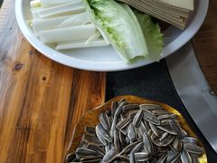 -老刘生态大鱼坊铁锅炖鱼(赛马场店)
