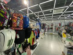 -YONEX苗江运动城(源深店)
