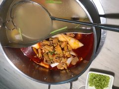 -左庭右院鲜牛肉火锅(浦江欢乐颂店)