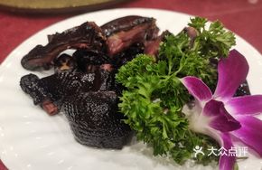 Sauced Duck Meat